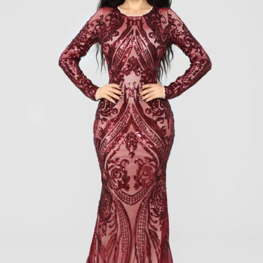 Fashion Nova sequins, burgundy, dress brand new